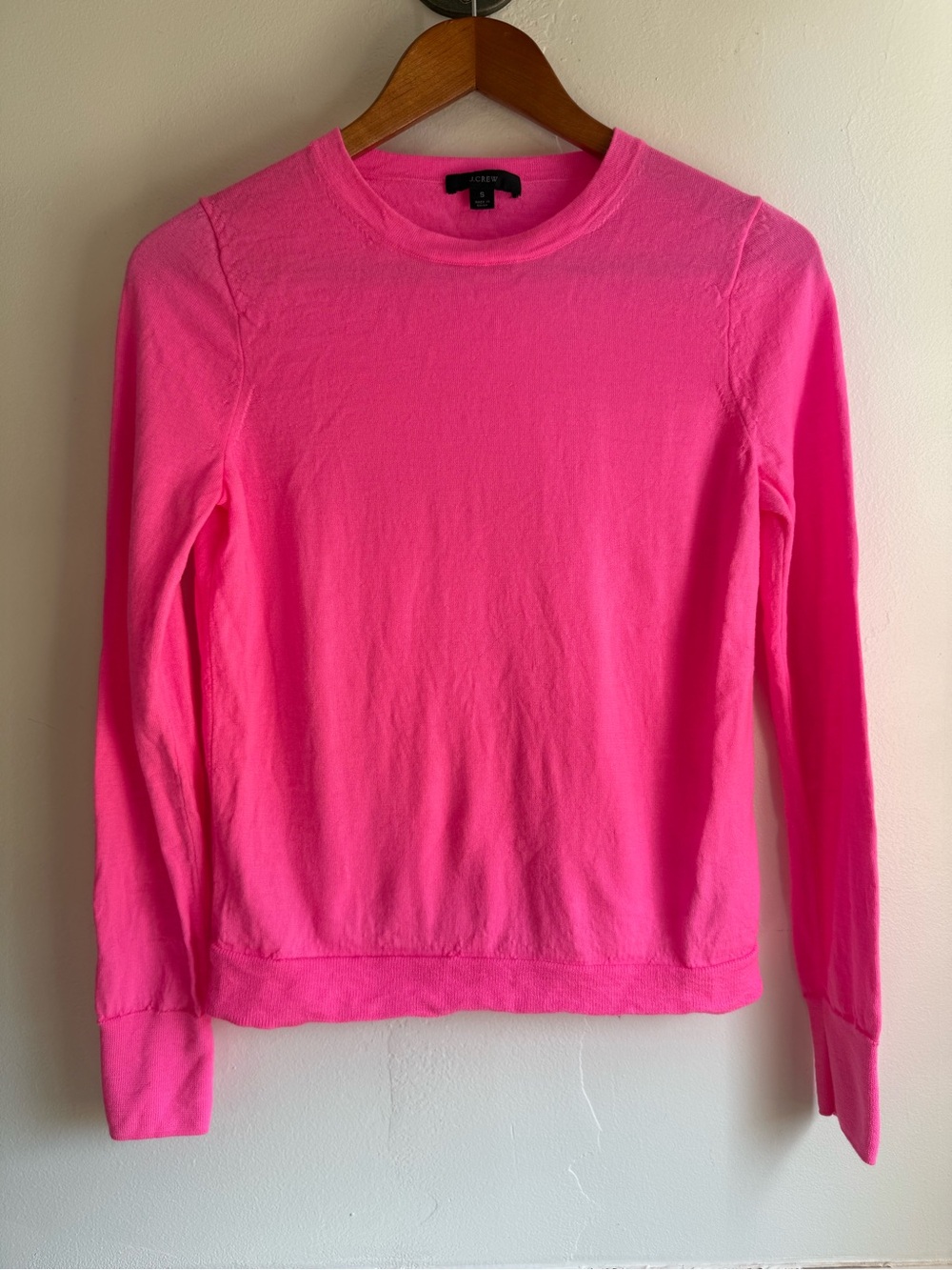 J. Crew Margot Merino Wool Crewneck Sweater Vibrant Pink Small - Picture 2 of 7